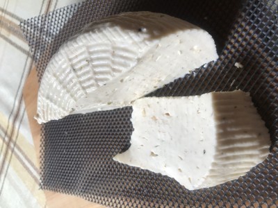 Брынза (специя Чеснок и Базилик).jpg